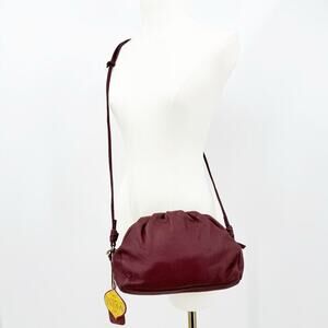 Passport To India Burgundy Genuine‎ Leather Crossbody Bag Small Zip Adjustable